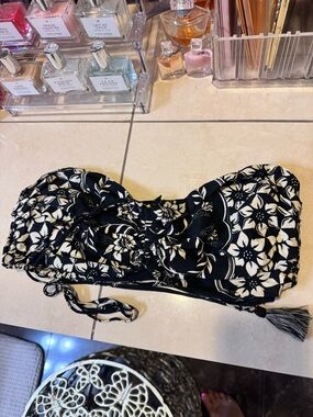 FARM Rio Black & White Floral Strapless Crop Top